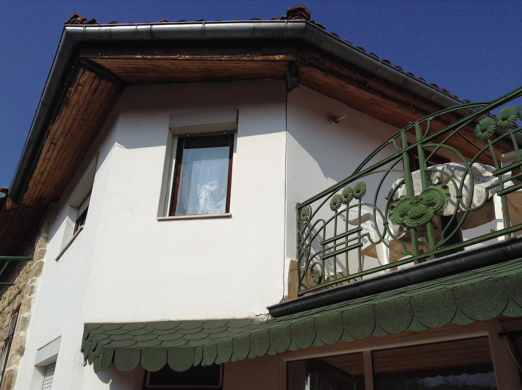 Vanda Guest House アルバナシ エクステリア 写真