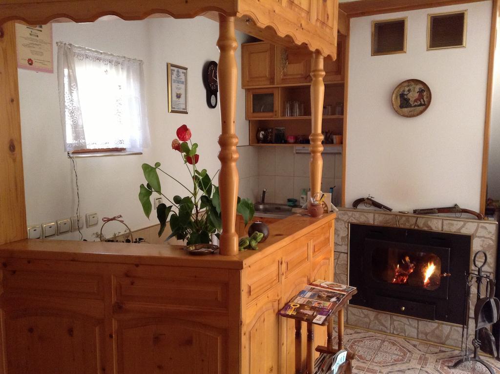Vanda Guest House アルバナシ エクステリア 写真